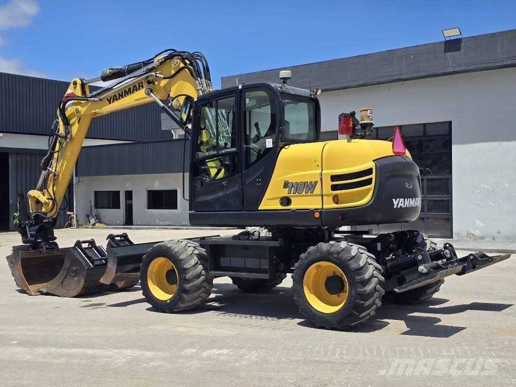 Yanmar B 110 W Pelle sur pneus