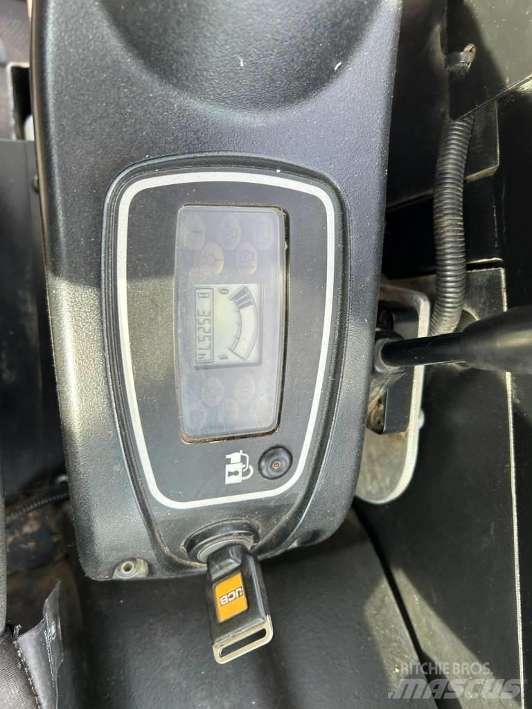 JCB 8026 CTS Mini pelle < 7t
