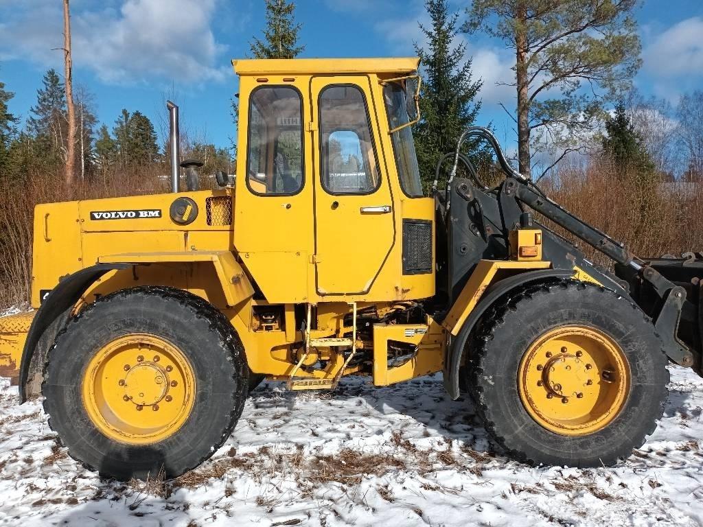 Volvo BM 4200 Chargeuse sur pneus