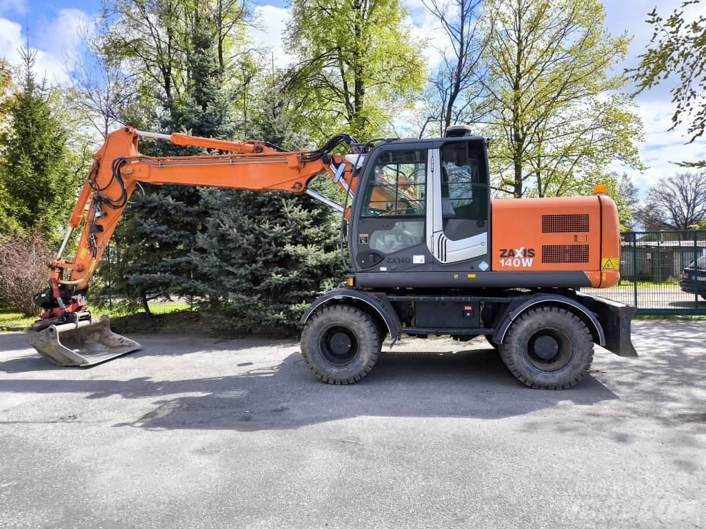 Hitachi ZX 140 W-3 Pelle sur pneus