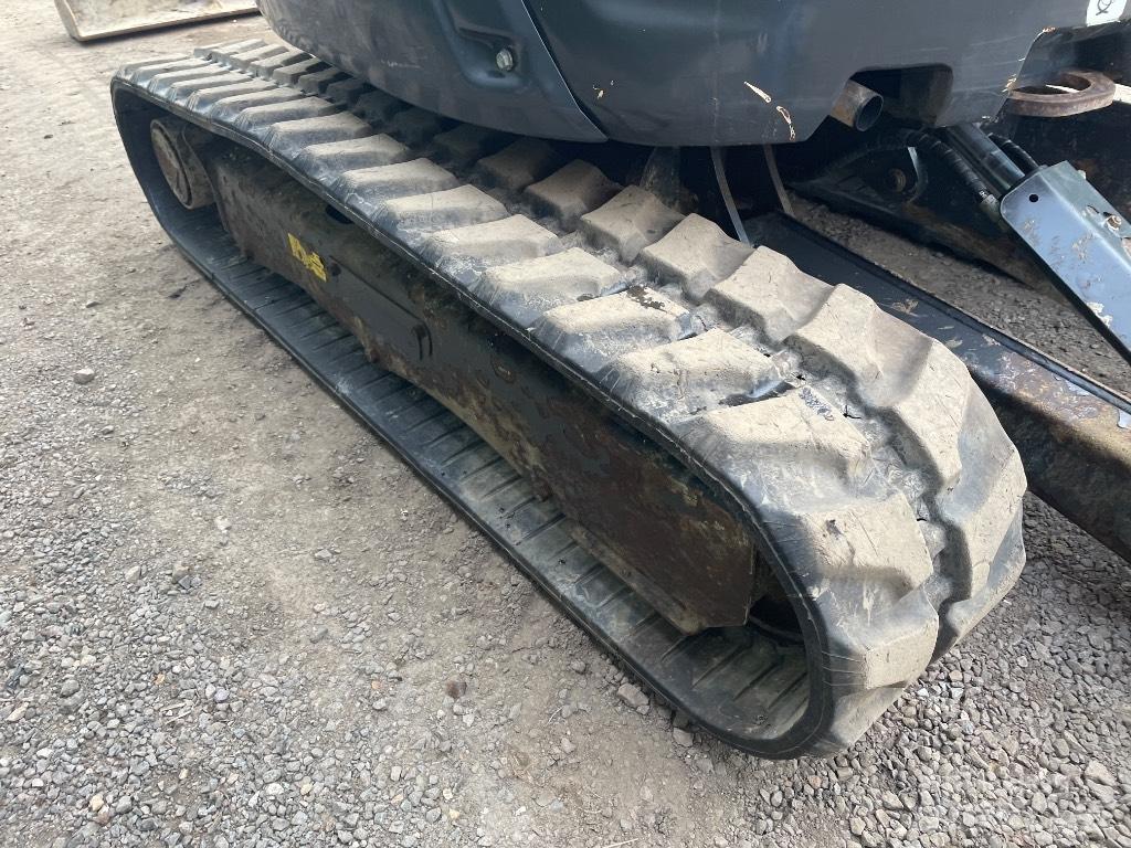 Bobcat E 26 Mini pelle < 7t
