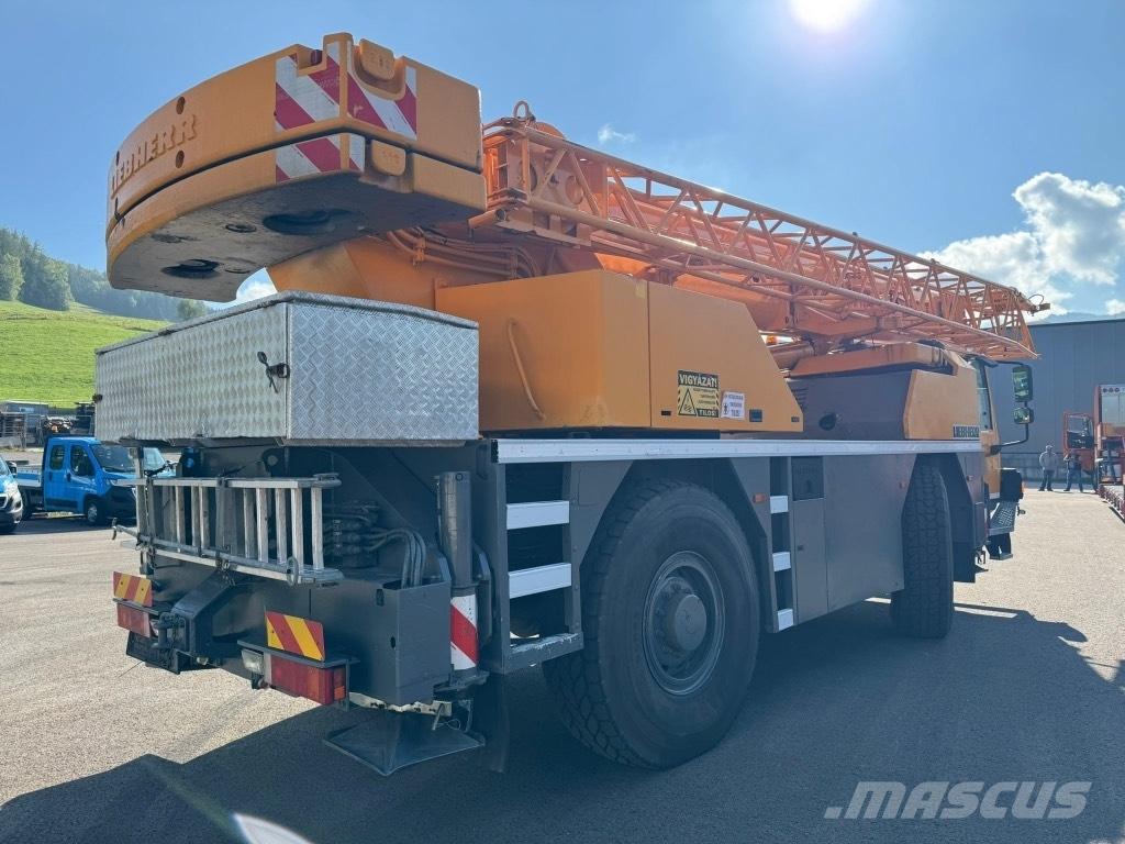 Liebherr LTM 1030-2 Grues tout terrain