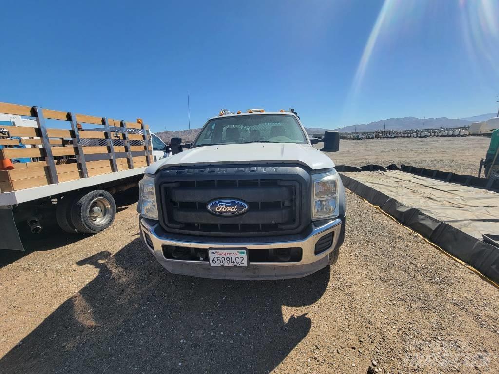 Ford F 550 XL Camions et véhicules municipaux