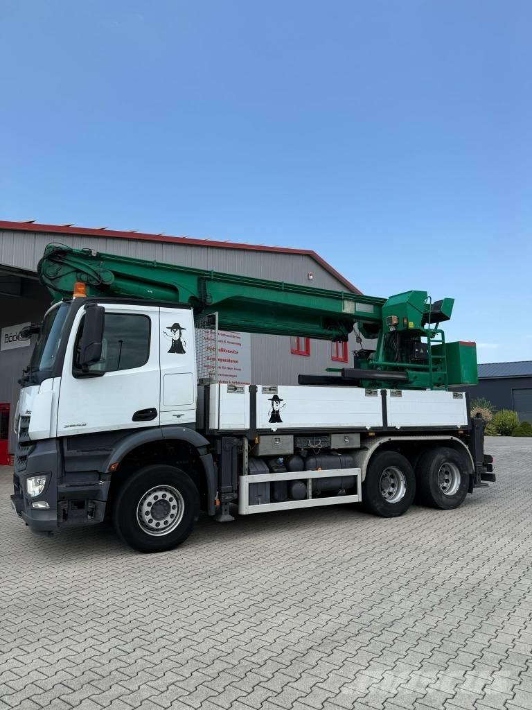 Mercedes-Benz 2643 Grues mobiles