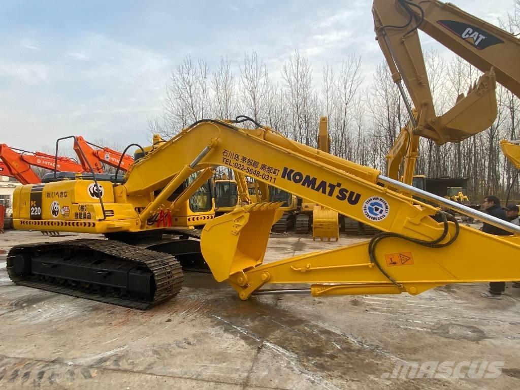 Komatsu PC 220-8 Pelle sur chenilles