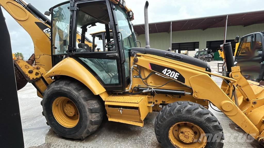 CAT 420 E Tractopelle