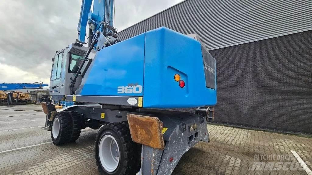 Fuchs MHL360 Pelle à déchets