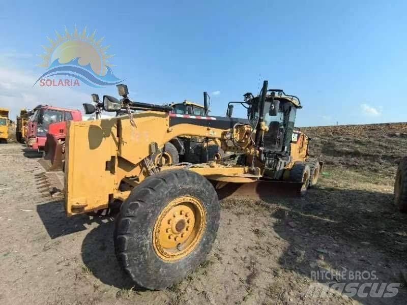 CAT 140 M Niveleuse