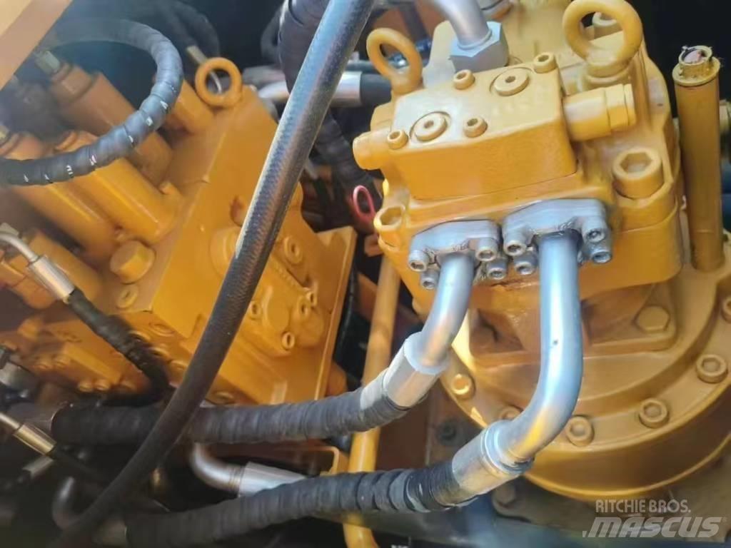 Sany 235C Pelle sur chenilles