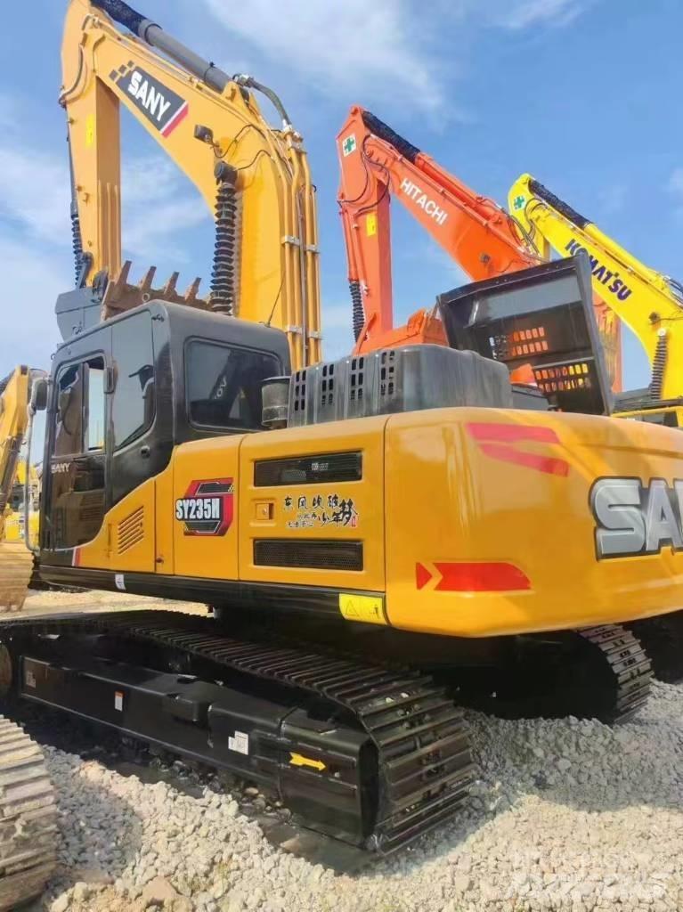 Sany 235C Pelle sur chenilles