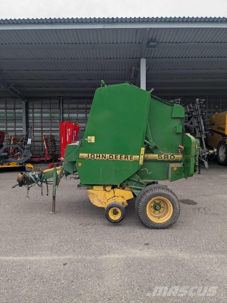 John Deere 580 Presse à balle ronde