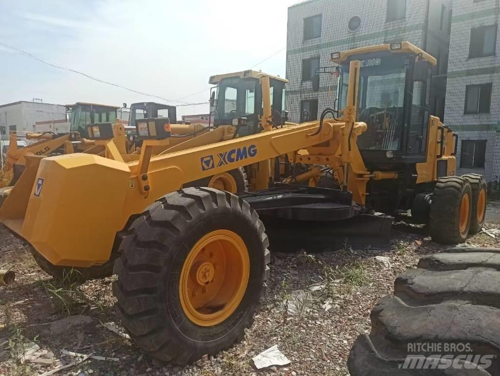 XCMG GR 180 Niveleuse