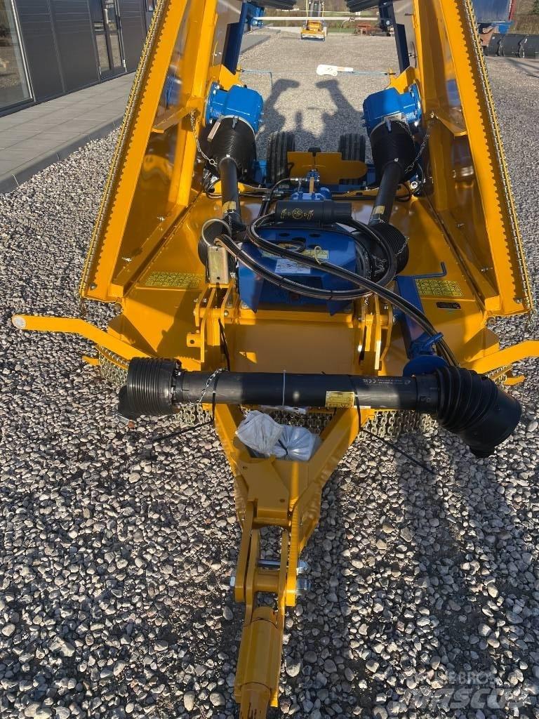 Bomford TriWing 4600 Faucheuse