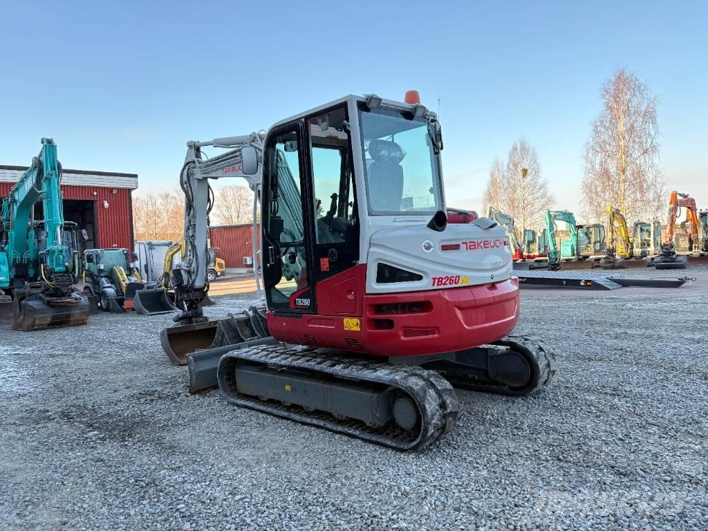 Takeuchi TB260 Mini pelle < 7t