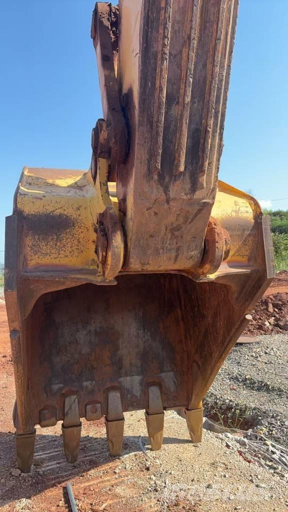 Komatsu PC500LC-10MO Pelle sur chenilles