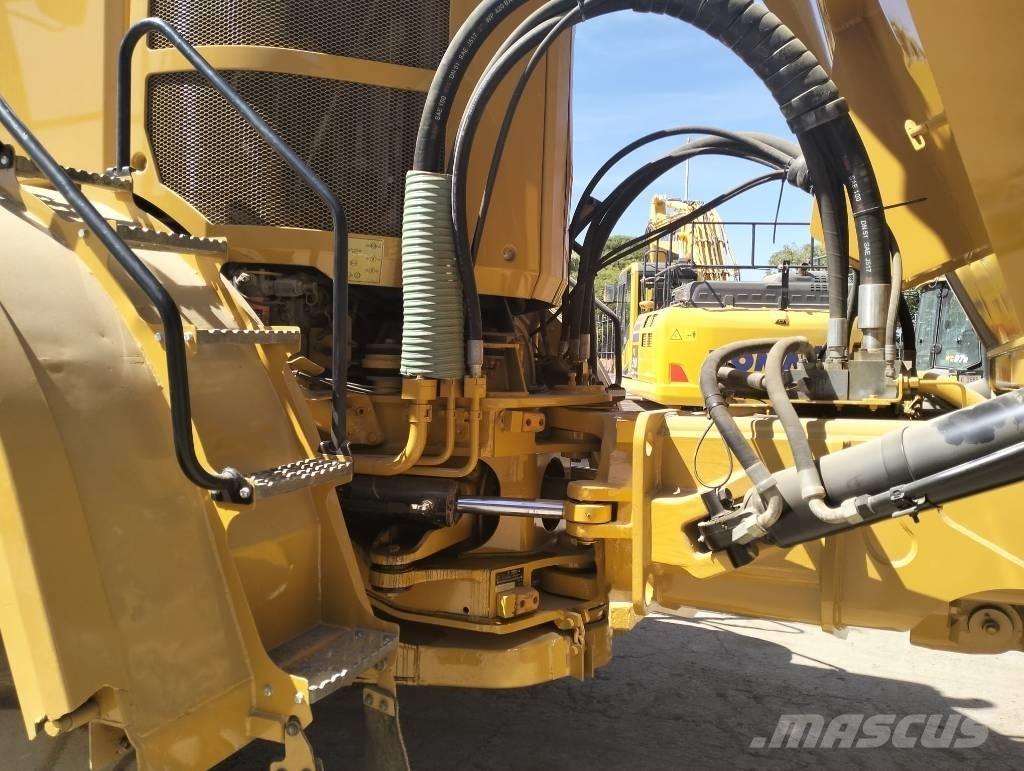 CAT 740 B Tombereau articulé