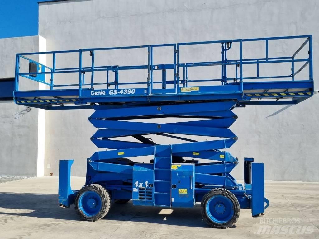 Genie GS 4390 - R284 Nacelle ciseaux