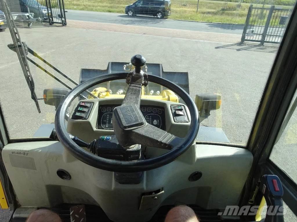 Komatsu WA65-3 Chargeuse sur pneus