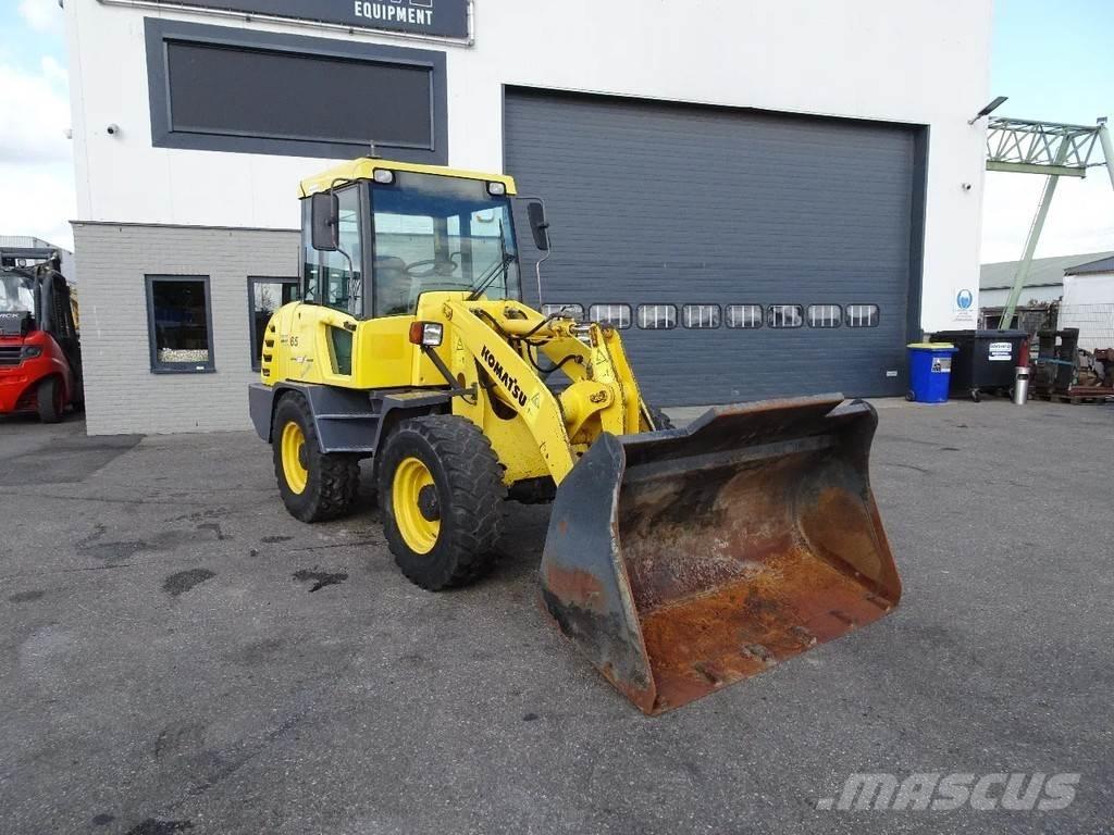Komatsu WA65-3 Chargeuse sur pneus