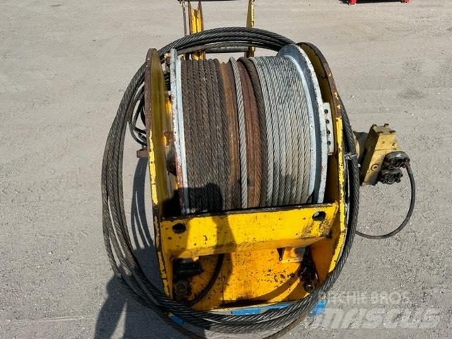Bauer used winch Accessoires et pièces pour foreuse