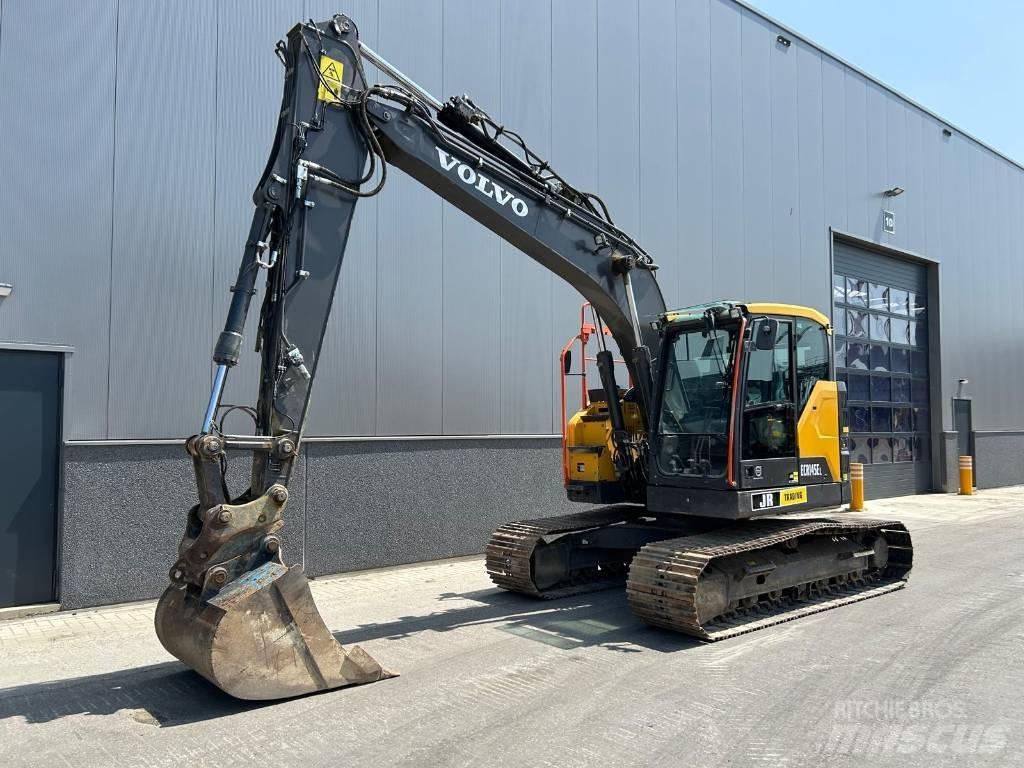 Volvo ECR 145 El Pelle sur chenilles
