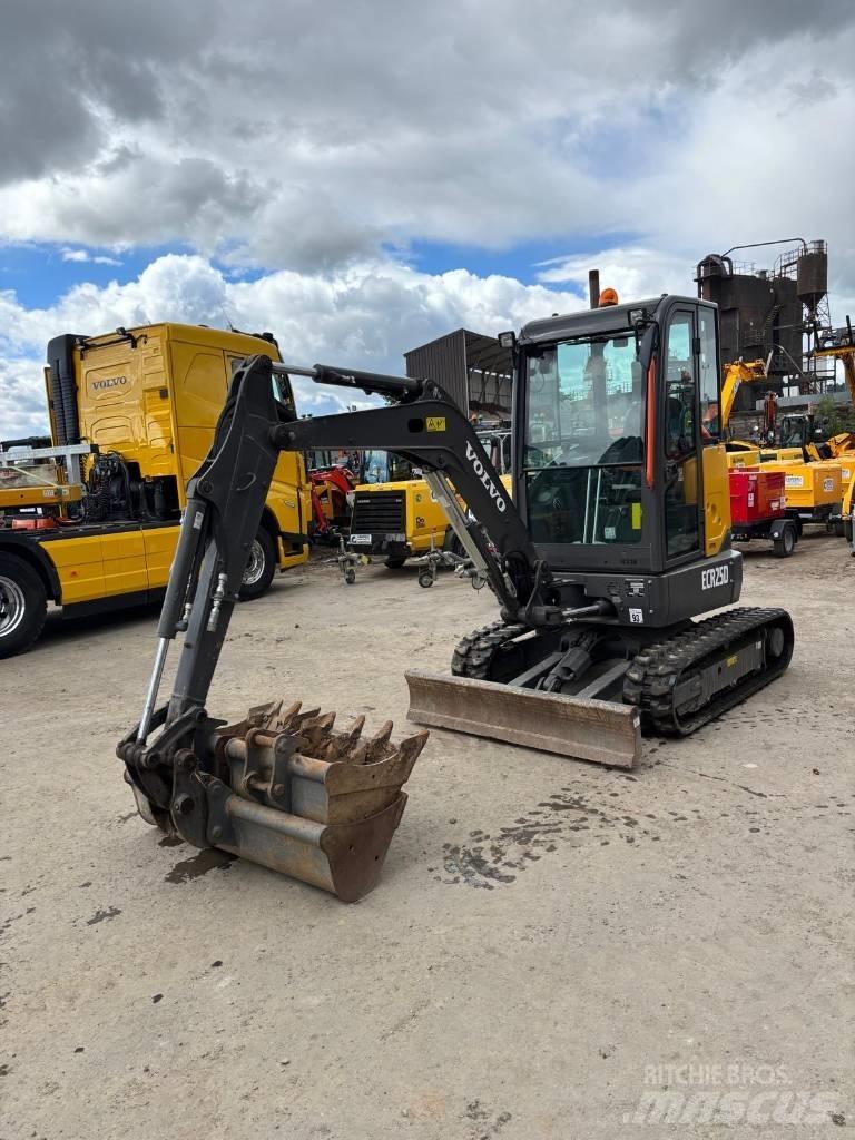 Volvo ECR 25 D Mini pelle < 7t