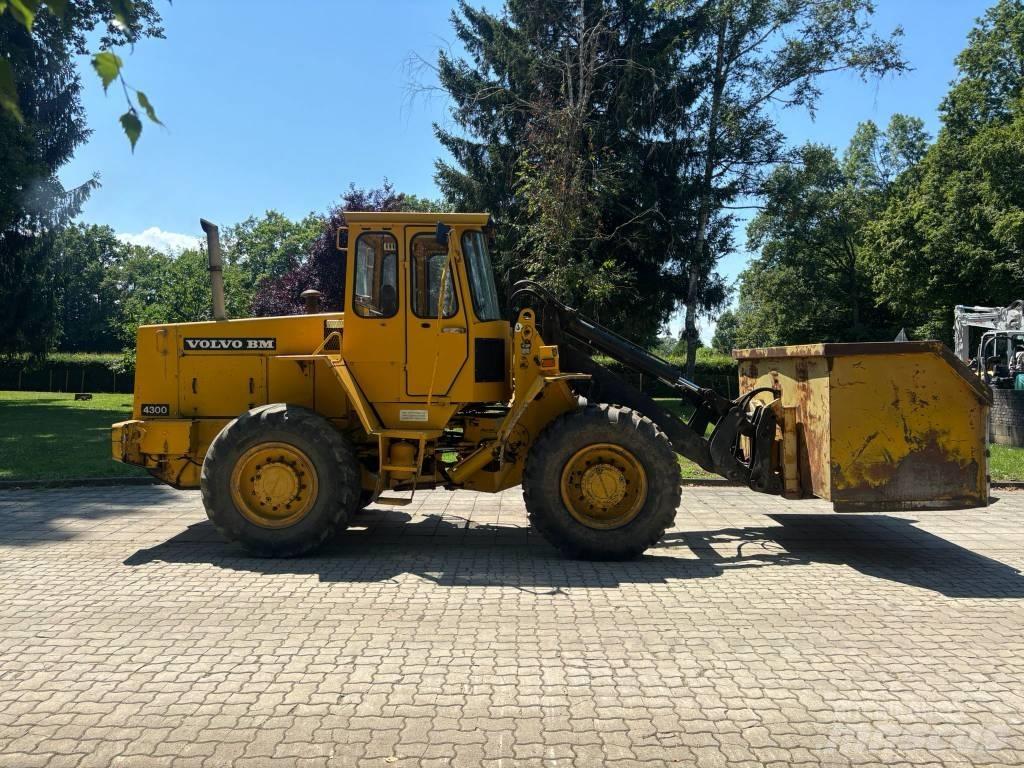 Volvo BM 4300 Chargeuse sur pneus