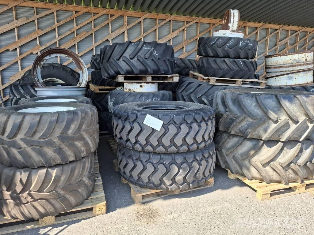  Käytetyt renkaat Pneus, roues et jantes