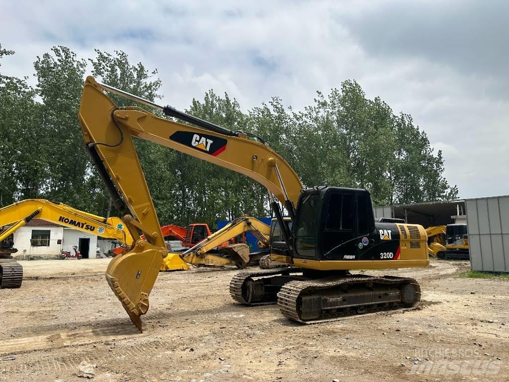 CAT 320D Pelle sur chenilles