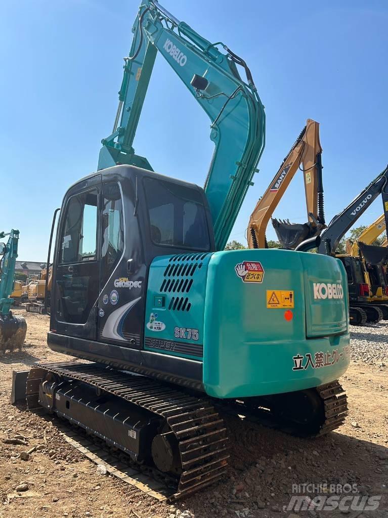 Kobelco SK 75 Mini pelle < 7t