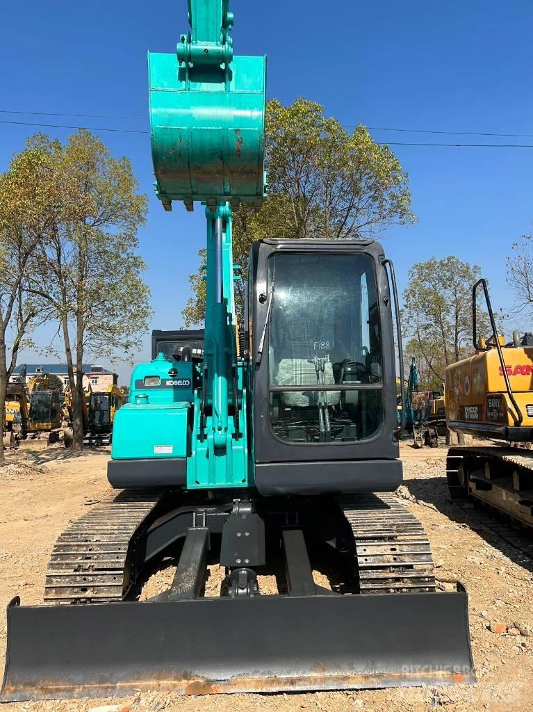 Kobelco SK 75 Mini pelle < 7t