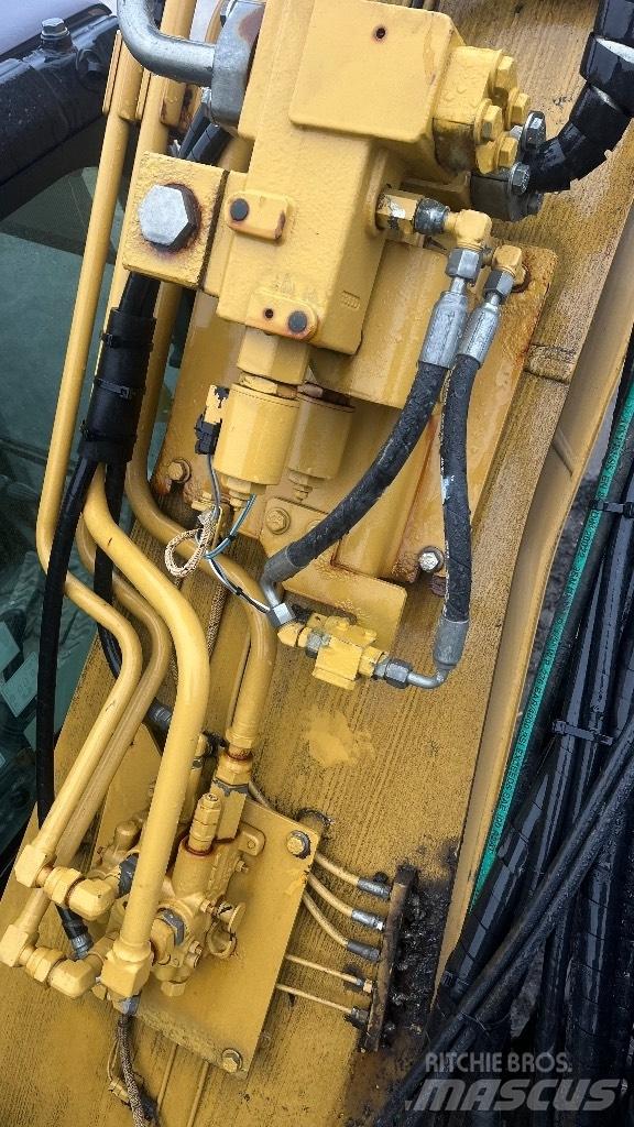 CAT 320 EL Pelle sur chenilles