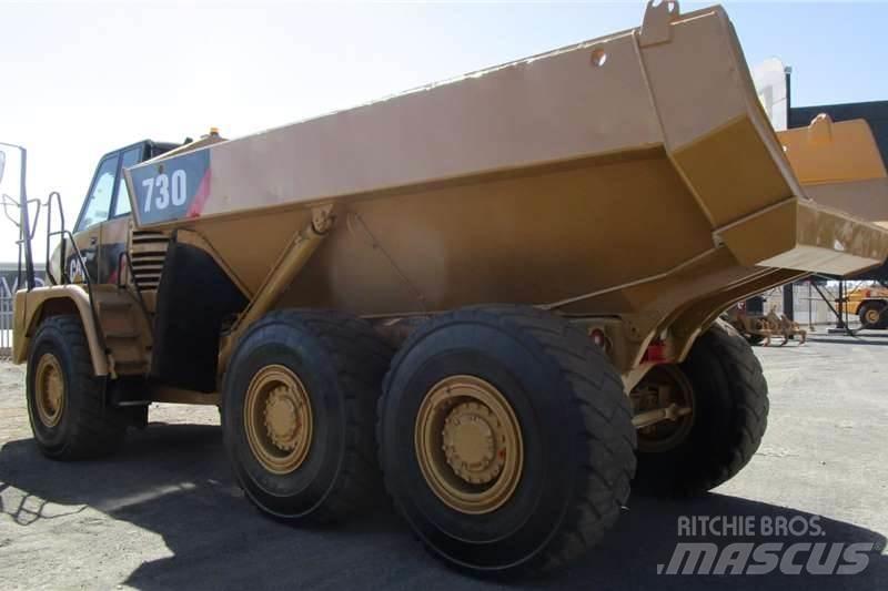 CAT 730 Tombereau articulé