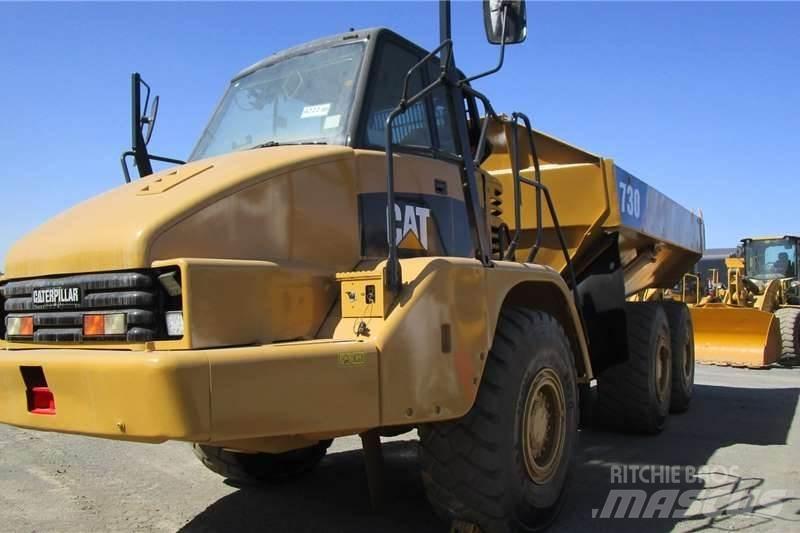 CAT 730 Tombereau articulé