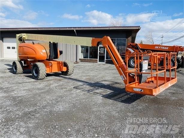 JLG 800 AJ Nacelles articulées