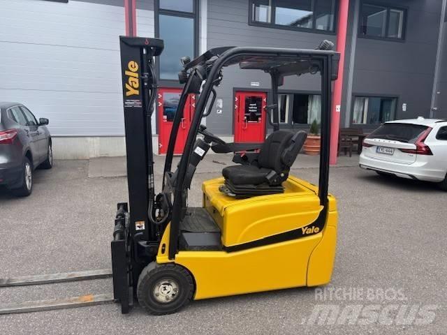 Yale ERP 20 VT Chariots élévateurs électriques