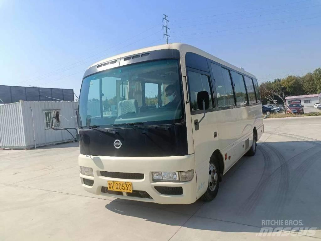 Nissan Civilian Autobus interurbain