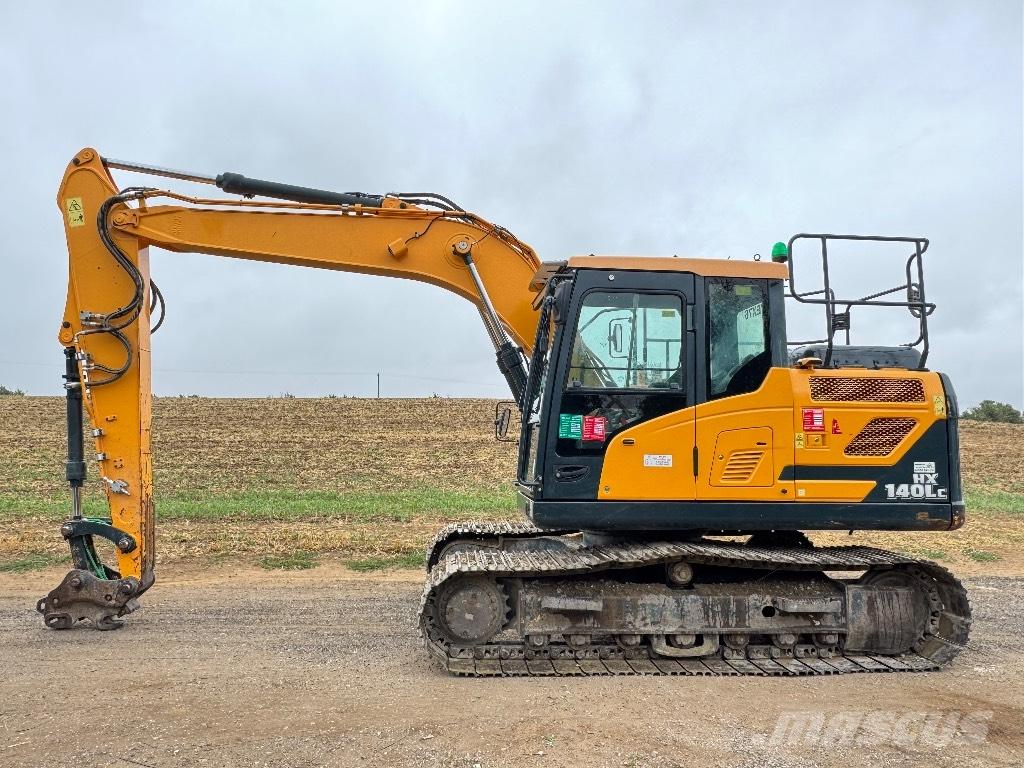 Hyundai HX140 LC Pelle sur chenilles