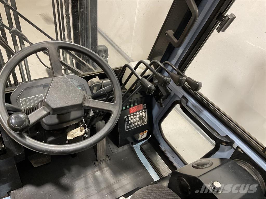 Utilev UT30P Chariots diesel