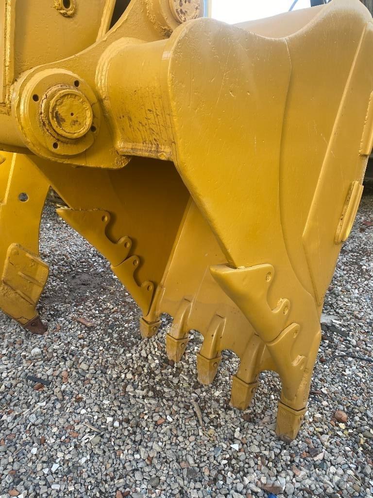 CAT 320 C L Pelle sur chenilles