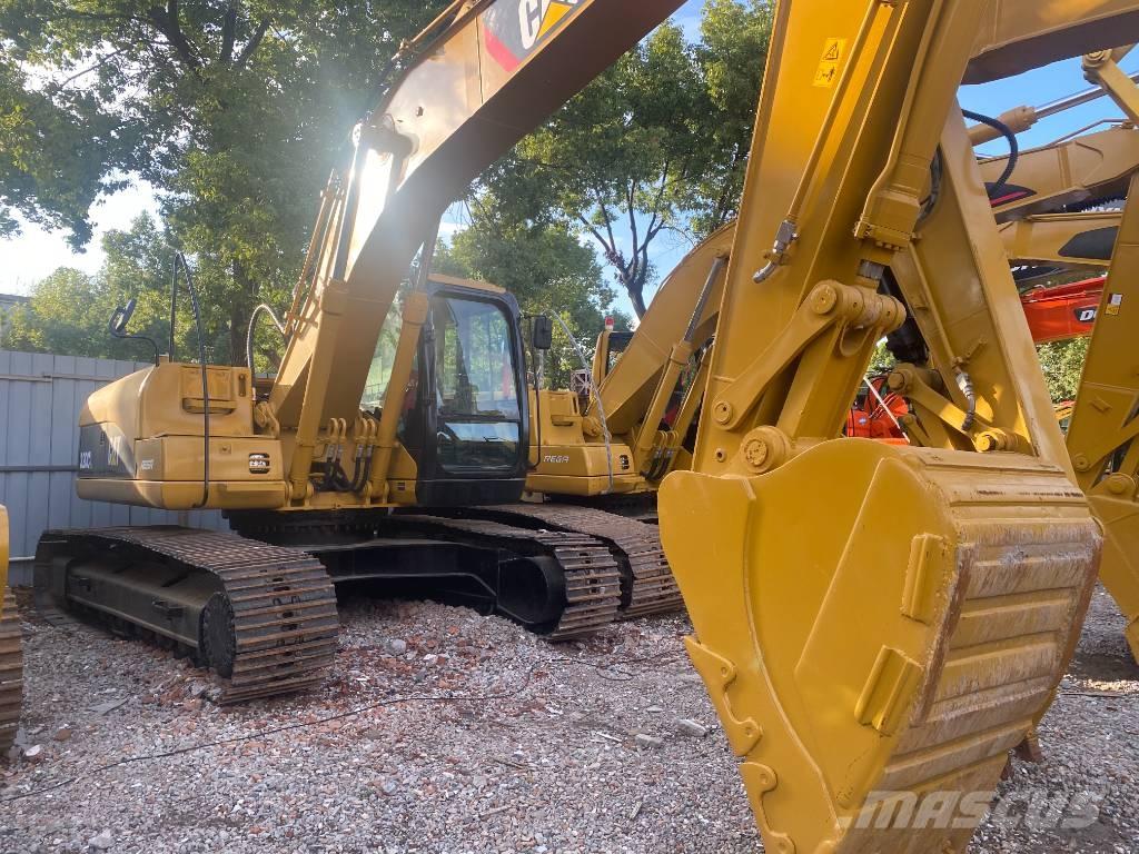 CAT 320 C L Pelle sur chenilles