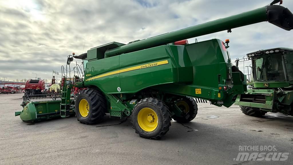 John Deere W 540 Moissonneuse batteuse