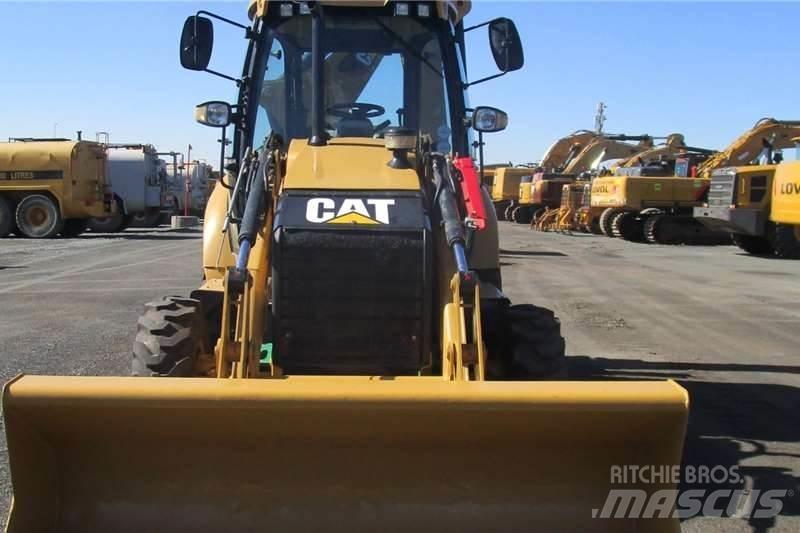 CAT 428F Tractopelle