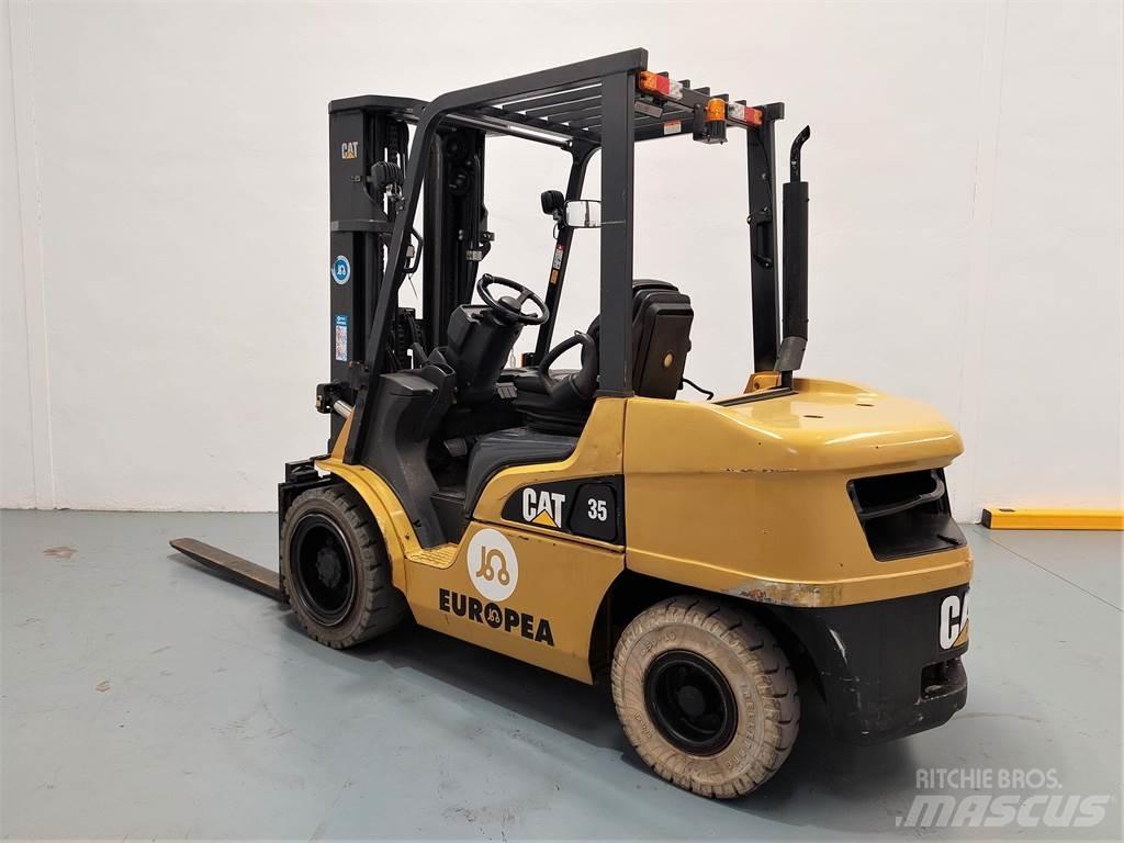 CAT DP35NTD Chariots diesel