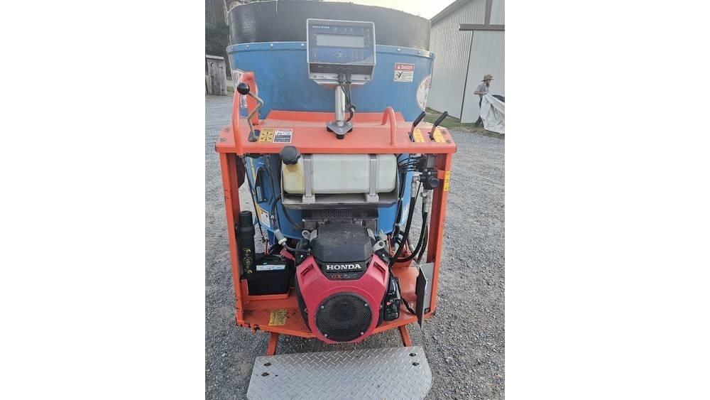  Rissler mixer V975 Salle de traite