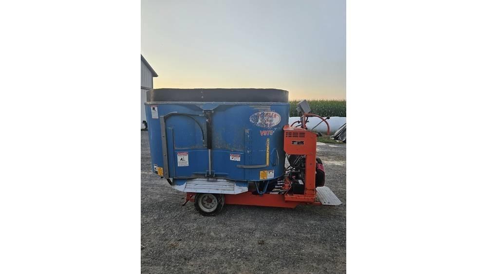  Rissler mixer V975 Salle de traite