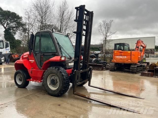Manitou M 30.2 Chariot tout terrain