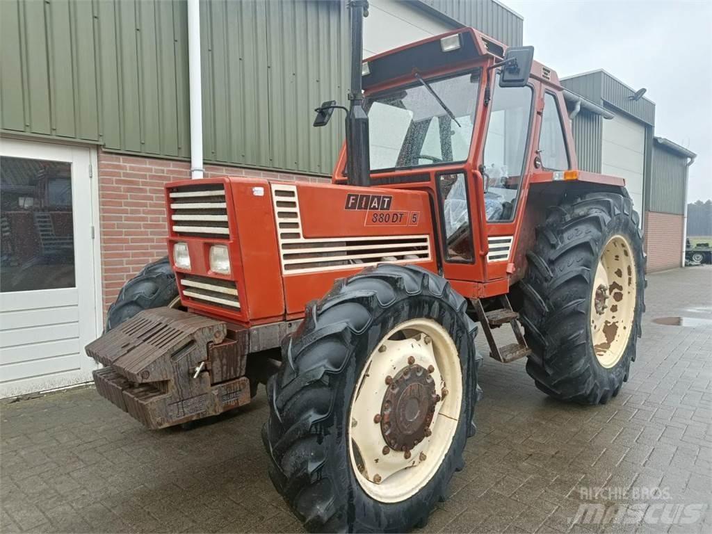 Fiat 880 DT/5 Tracteur