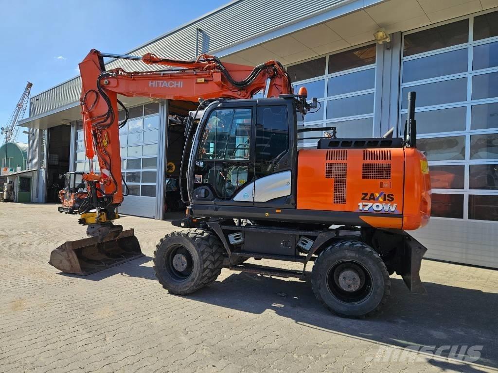 Hitachi ZX170W-6 Pelle sur pneus
