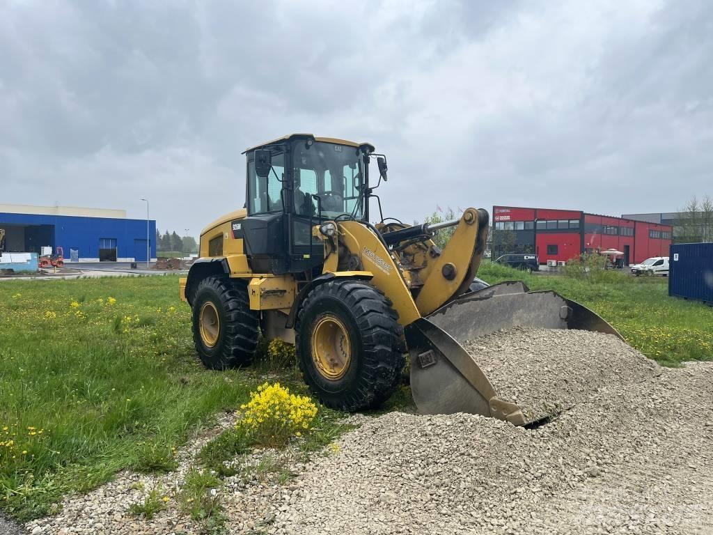 CAT 926M Chargeuse sur pneus